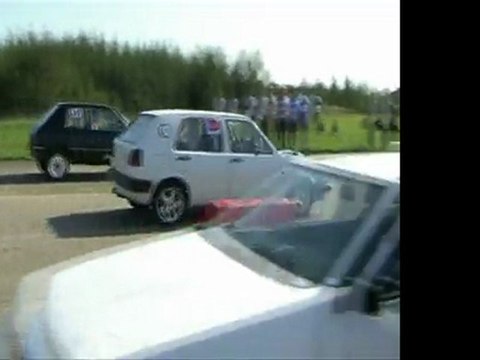 205 gti vs golf blanche