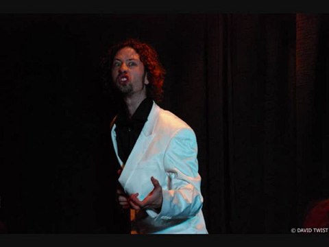 Emission RIONS PEU RIONS BIEN de RAJU - chronique sur ARNAUD HUMBERT