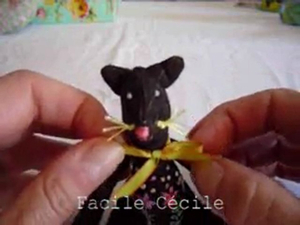 chat brodé 5
