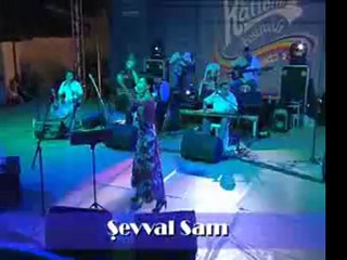 Şevval Sam - Yanıyorum Hele