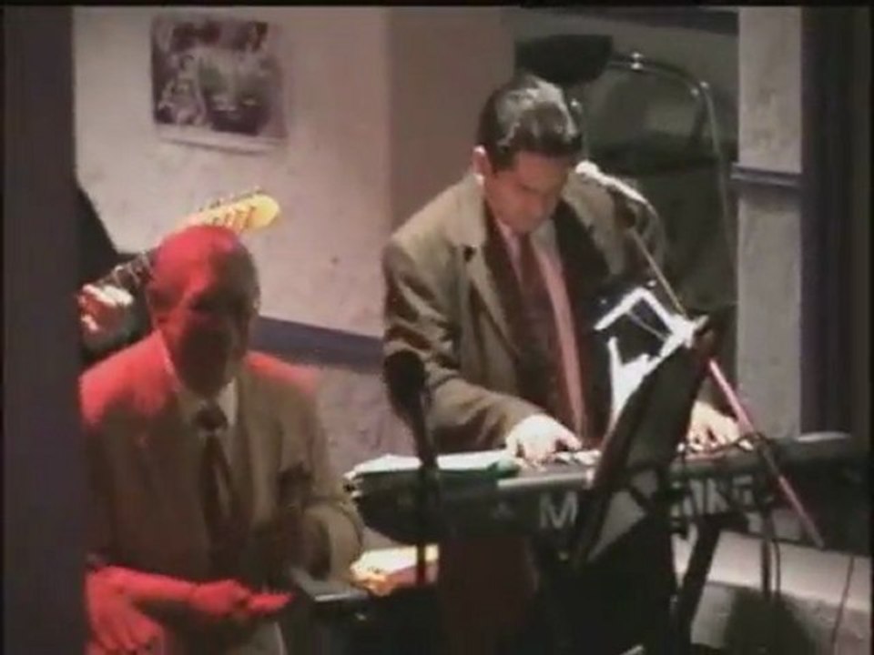 Salsa Piano Solo (Improvisation) in A Minor / La Menor - SalsaPianoSolo.Com