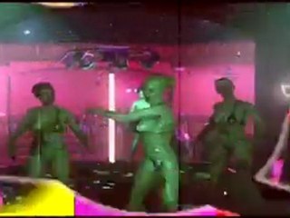 HOTD Overkill Extended Cut : Trailer Strip Club