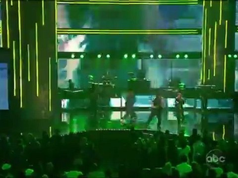 Eminem & 50 Cent Crack a Bottle & Forever Live @ ABC American Music Awards, Nokia Theatre, Los Angeles, CA, 11-22-2009