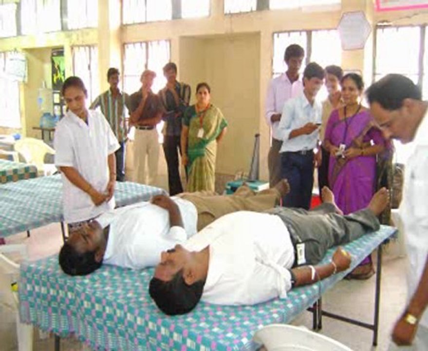 Dr.REDDY'S FOUNDATION BLOOD DONATION ON 8-8-11-RED CROSS VIJAYAWADA