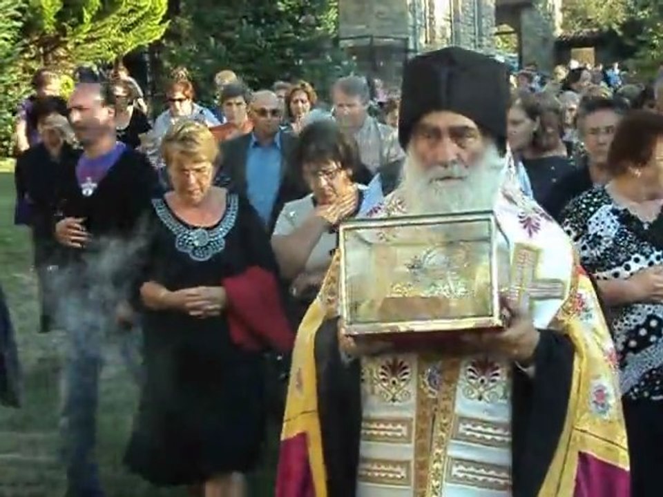 ΕΛΕΥΣΗ ΤΗΣ ΤΙΜΙΑΣ ΚΑΡΑΣ ΤΗΣ ΑΓΙΑΣ ΠΑΡΑΣΚΕΥΗΣ ΣΤΗΝ ΙΕΡΑ ΜΟΝΗ ΑΓ.ΠΑΡΑΣΚΕΥΗΣ ΔΟΜΑΒΙΣΤΙΟΥ.ΠΡΑΣΚΕΥΗ 30-9-2011 ΣΤΑ ΝΑΜΑΤΑ ΒΟΙΟΥ.ΕΛΕΥΣΗ ΤΗΣ ΤΙΜΙΑΣ ΚΑ