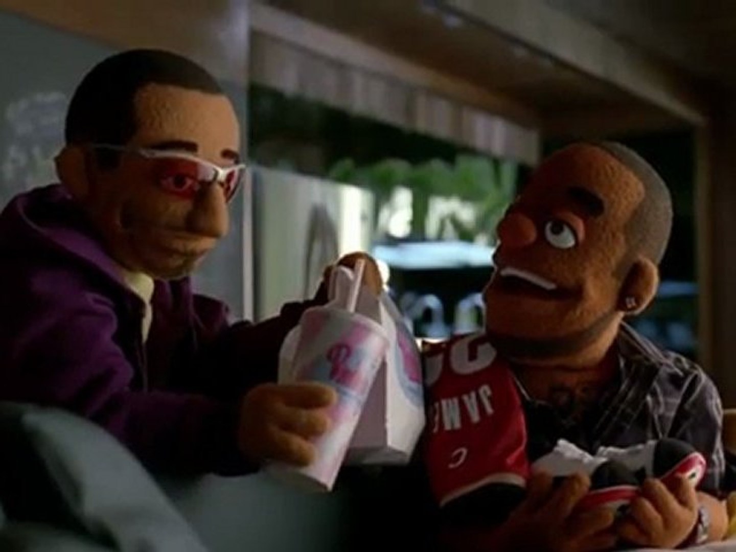 Nike Presents Most Valuable Puppets Kobe & LeBron "Quik Is the Name" -  Vidéo Dailymotion