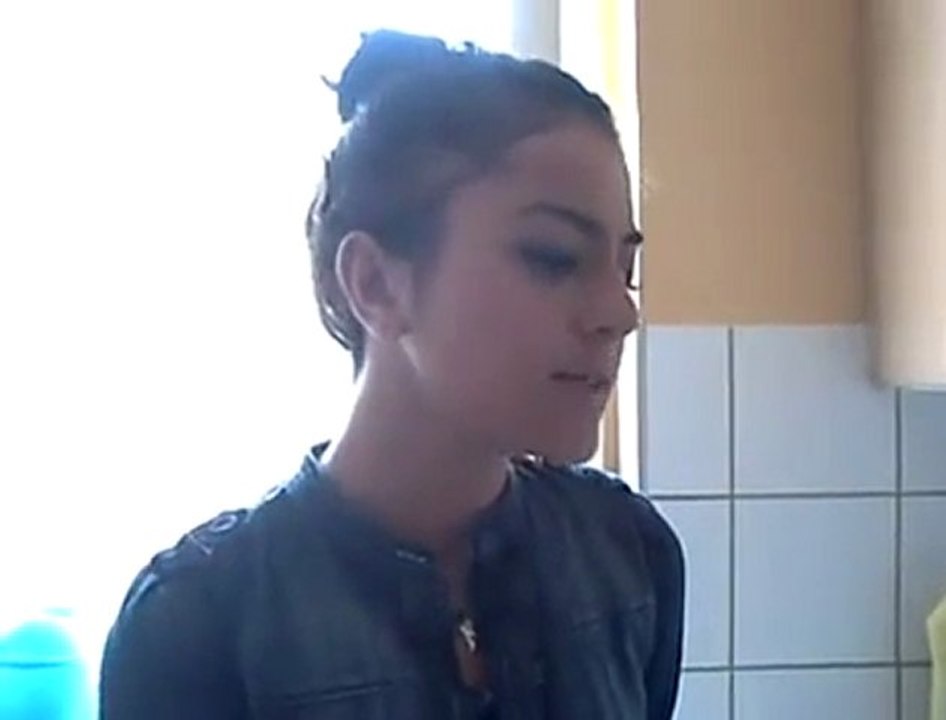 kübra - sevdana gönül verdim düsürdü beni ellere..