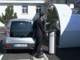 Paris'teki kiralık elektrikli otomobiller görücüye...