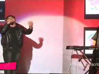 Bollywood Music Sensation 'Himesh Reshamiya' Sings Live