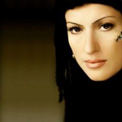 GüLaY    -    KeNDiNe iYi BaK