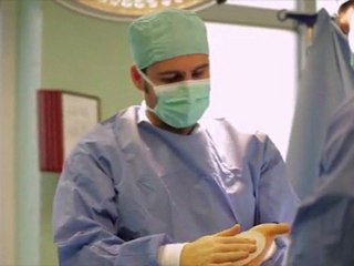 Brustvergrösserung Düsseldorf bei Dr. Mehmet Akbas