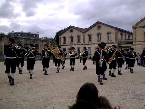 Smoke on the water - Fanfare du 27ème bataillon de chasseurs alpins (& chorégraphie!)