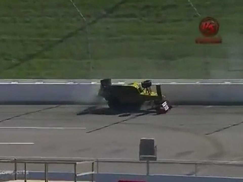 IndyLight Kentucky 2011 Massive crash start
