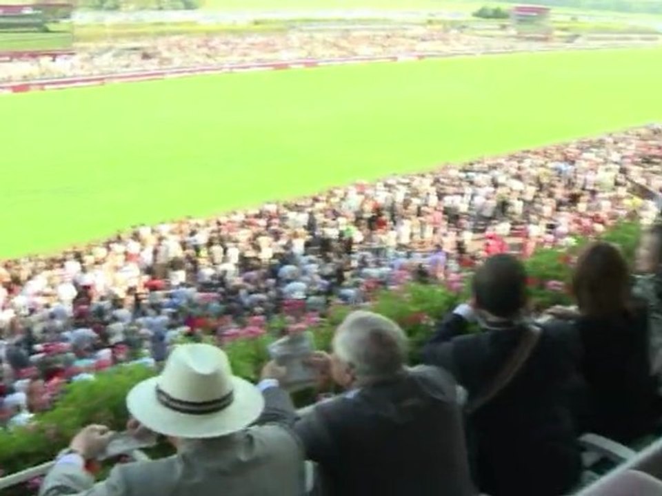 Dimanche élégant à Longchamp pour le prix de l'Arc de Triomphe