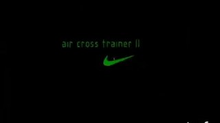 Pub Nike Air Trainer II (2000)