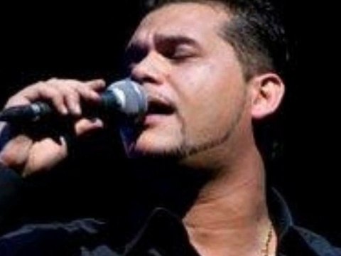 es Charles aznavour chico et les gypsies