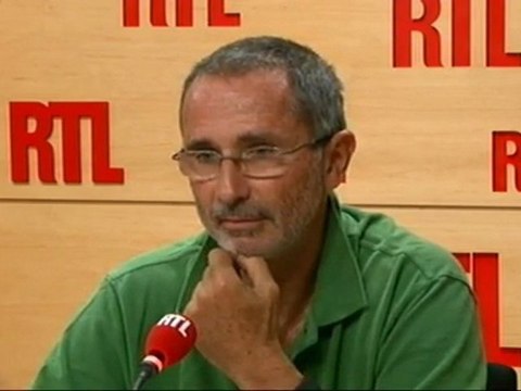 Thierry Lhermitte, comédien, parrain de la Fondation pour la recherche médicale : La démarche scientifique est le contraire de la politique