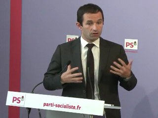 Décision de Borloo pour 2012: N. Sarkozy a beaucoup fait pression, estime Benoît Hamon