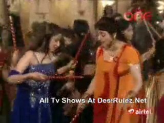 Woh Rahne Wali Mahlo Ki-3rd Oct Pt3