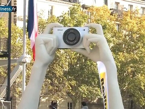 The Big Hands , une opération signée Nikon 1