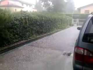 Grandinata Lunedì 6 Giugno 2011