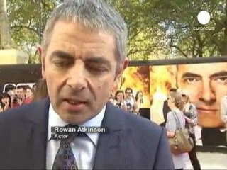 Rowan Atkinson yeniden ekranlarda