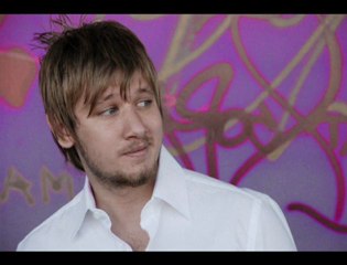 Seslinerde Şanışer - Gitsen Ne Olur [HQ]