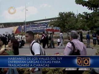 Largas colas en Charallave para llegar a Caracas