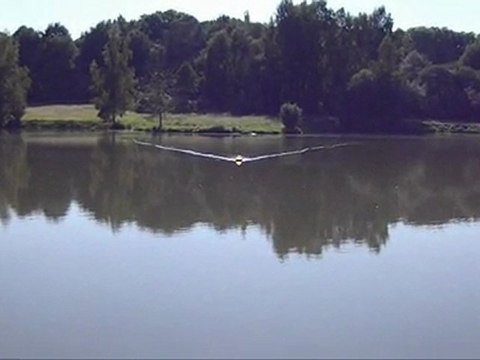 Akouboat - bateau amorceur maison