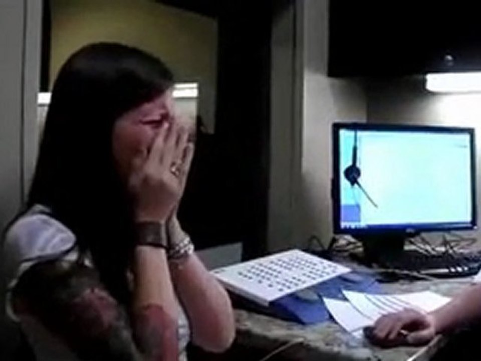 MUST SEE - Deaf Girl Hears For The First Time