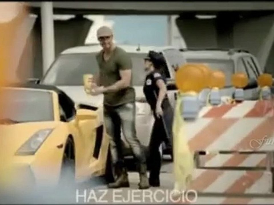William Levy en comercial sabritas
