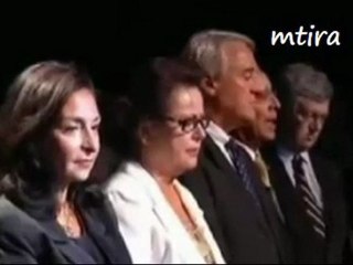 Députés français chantent l'hymne national d'Israel.