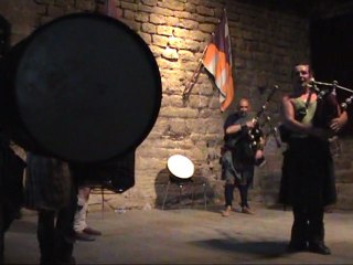 CORNEMUSES ET PERCUSSIONS sud de la France Claymor Clan