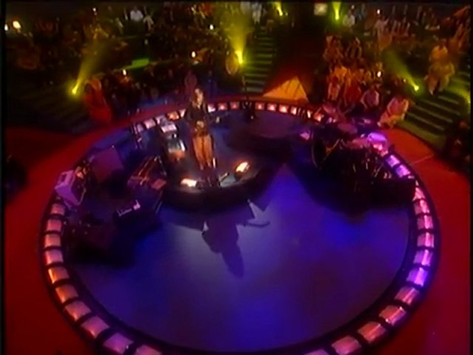 Joni Mitchell - Big Yellow Taxi (From "Painting With Words And Music" DVD)