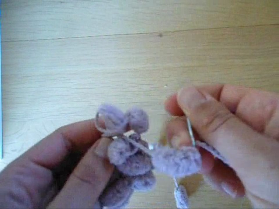 Comment tricoter la laine pompon ?