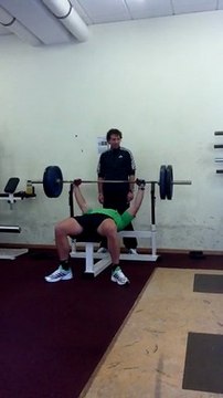 Elly Lefort 27x100 kgs développé couché