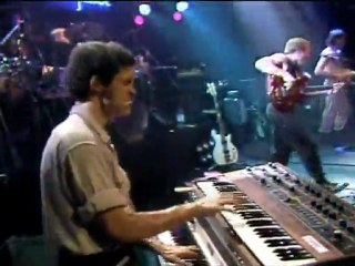 Level 42 - The Sun Goes Down  (From "Turn It On" DVD)