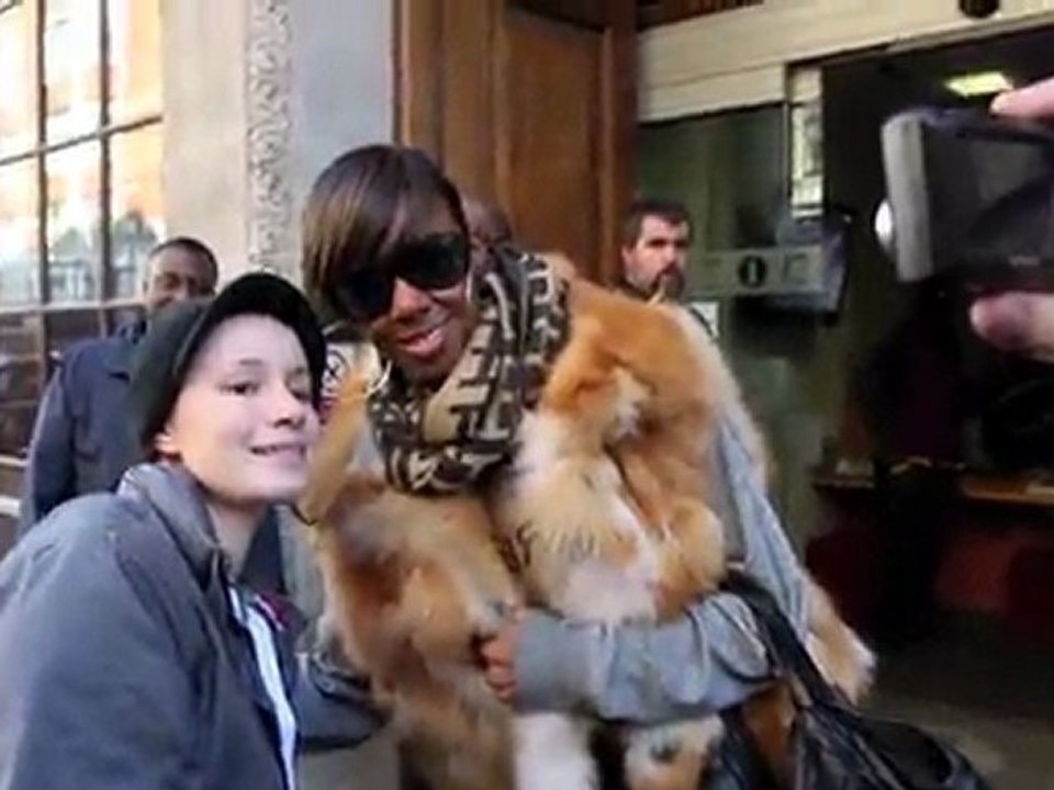 Kelly Rowlands neuer Busen