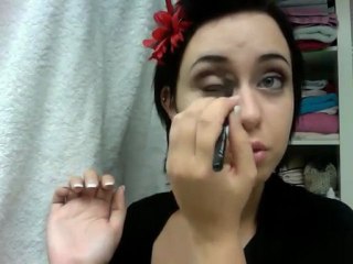 one day, one makeup: maquillage pinup!