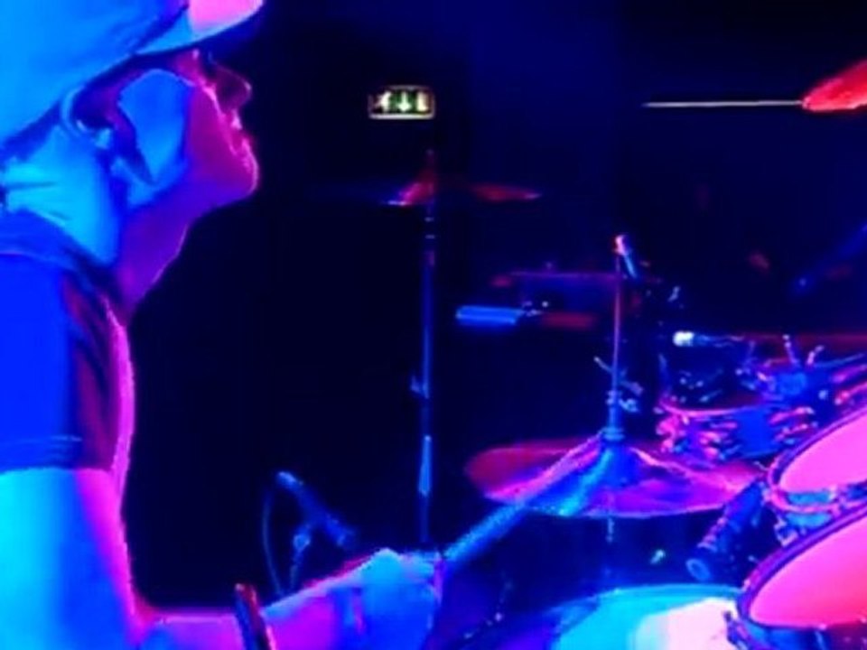 Midge Ure - Dancing With Tears In My Eyes (From "Rewind" DVD)