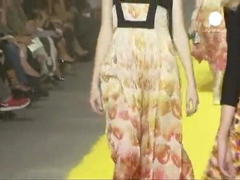 Paris Moda Haftası'ında 2012 İlkbahar-Yaz esintisi