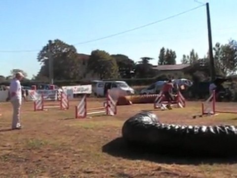 ETHAN JUMPING CUGNAUX 02 10 2011