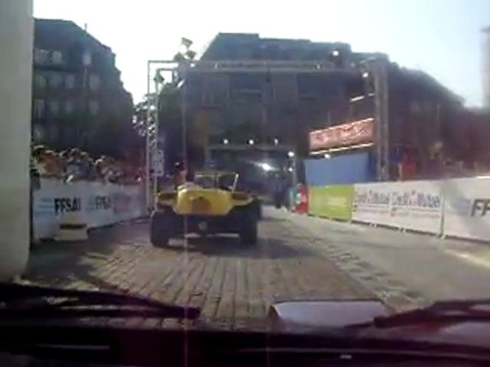 Rallye de France 2011 - Arrivée des BUFFALO Place Kleber