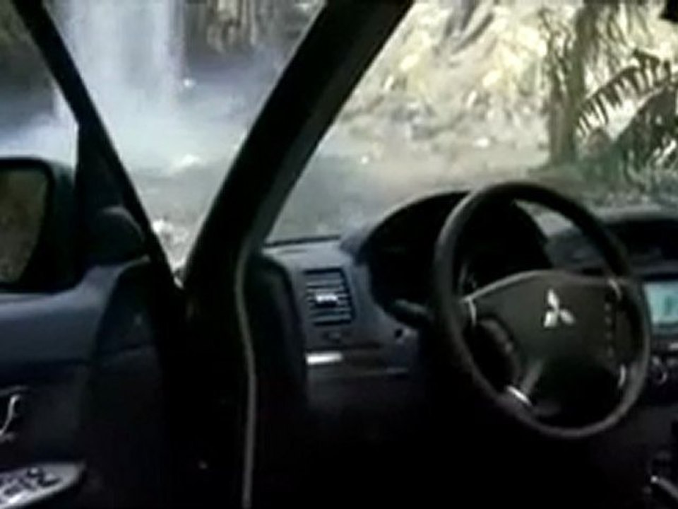 Anuncio Mitsubishi Montero