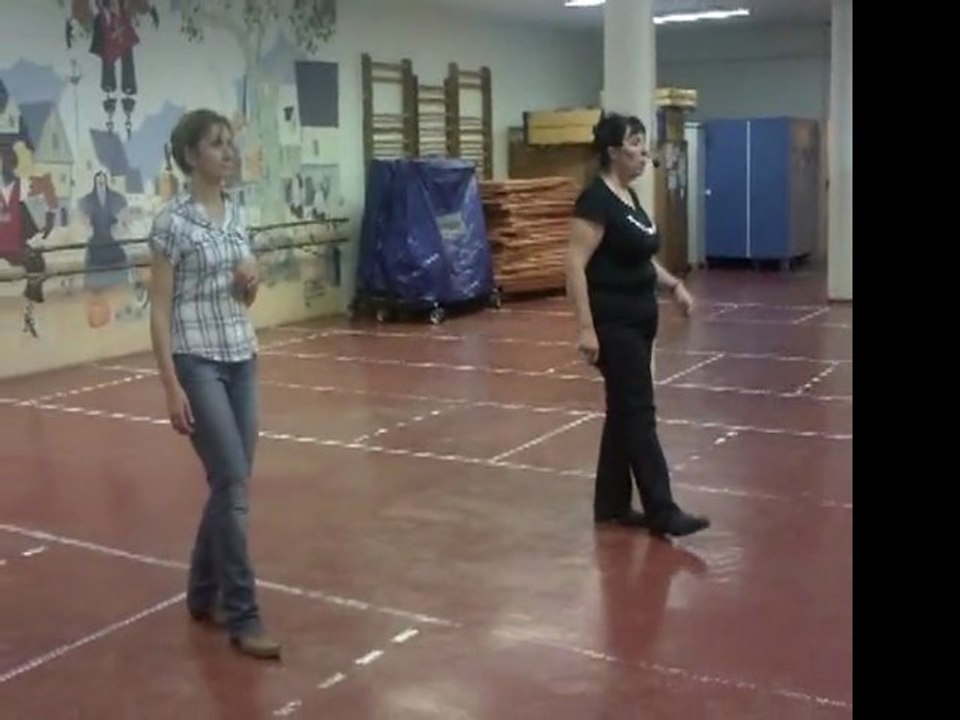 Simply Mambo  -  COWBOY  HAT  DANCERS