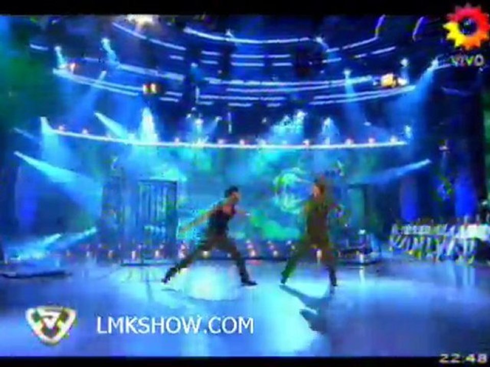 Paula Chaves stripdance