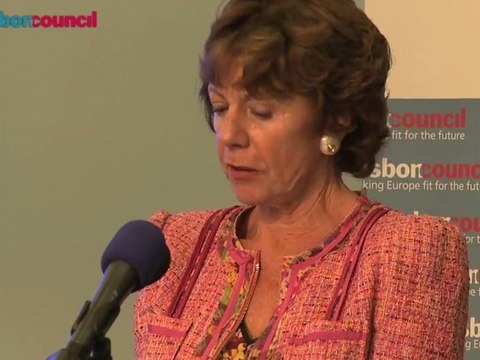 Neelie Kroes delivers 2010 Guglielmo Marconi lecture at the Lisbon Council