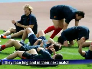 French rugby players train ahead of quarter-final