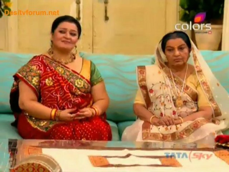 Hamari Saas Leela - 5th October 2011 Watch Video Online p1