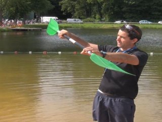 Ecole des sports d'Abreschviller : Kayak au plan d'eau le 10 juillet 2011